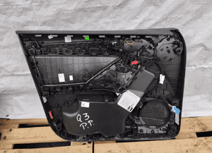 Tapicerka boczek drzwi prawych przód przednich audi Q3 03G130073D uk 5