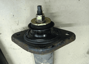 Nissan Murano I Z50 Amortyzator tył tylny 2