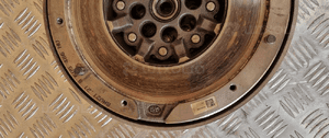 Bmw F20 F21 koło dwumasowe sprzęgło 1.5D B37D15A 76 tyś 8605486 3