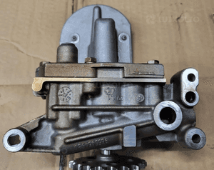 Citroen C2 C3 C4 Peugeot 207 307 207 1007 1.4 8V pompa oleju olejowa silnika   KFV 1