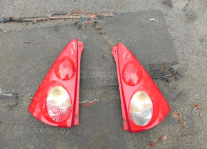 peugeot 107 lampa prawa WYSYŁKA 2