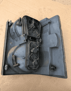 Lampa tylna lewa XFB500272 Range Rover 3 III LM L322 2005-09 3