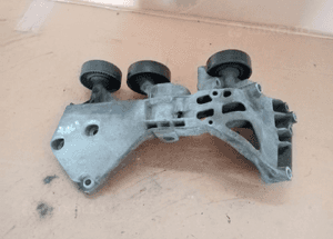 Podstawa łapa alternatora rolki Mercedes A168 1.6 16V AXXX2020240 3