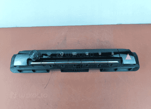 Citroen C5 Aircross Przyciski klimatyzacji 28597495 9828018177 1