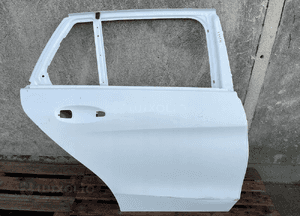 Drzwi tyl tylne prawe mercedes c W205 kombi ladne 1