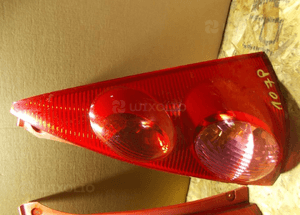 LAMPA TYŁ TYLNA PRAWA LEWA PEUGEOT 107 ORYGINAŁ 7
