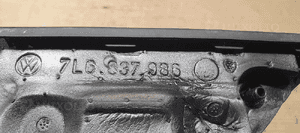 Osłona zaślepka lusterka prawa głośnik VW Touareg 4