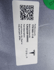 Tesla model 3 zderzak przedni 2023r 1781565-11-B 12
