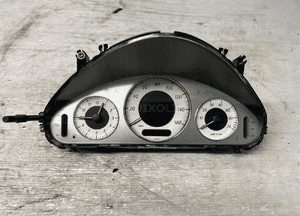 Licznik mercedes W211 A2115402848 anglik 1