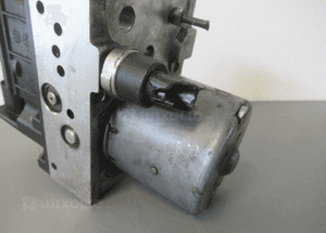 Pompa hamulcowa abs bmw 5 E39 3451-6755739 5