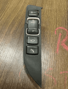 Panel obsługi konsoli środkowej bmw F30 F32 F36 1