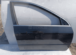 Peugeot 607 kompletne drzwi prawy przód 1
