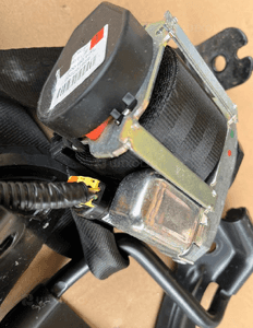 Pas bezpieczeństwa tylny lewy z nabojem 628707200 Land Rover Discovery Sport L550 3