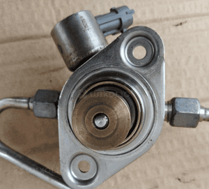 Ford Focus MK3 1.6 Ecoboost pompa pompka paliwa cisnieniowa B5MG-9D376-BB 2