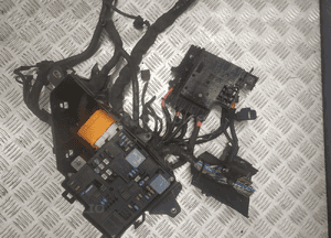 Volvo XC90 instalacja wiązka silnika 32200114 8