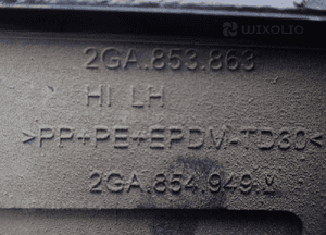 Listwa drzwi lewy tył vw t-roc r-line 2GA853863 radom 3
