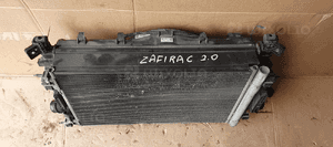 Pas przedni chłodnice wentylatory Opel Zafira C 2.0 CDTI 13360890 2