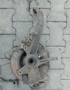 Mazda 6 VI GG  2.0 zwrotnica piasta przod prawa 1