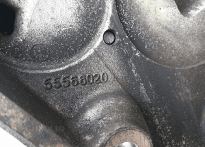 Opel insignia 2.0 cdti łapa silnika 55566020 4