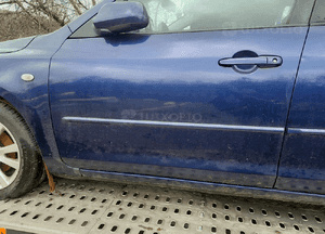 Mazda 3 BK   03-09 drzwi lewy przód szyba  lewy w kolor 25E 4