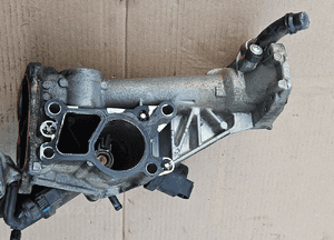 Opel Astra J 4 IV 2.0 CDTI obudowa termostatu termostat 4