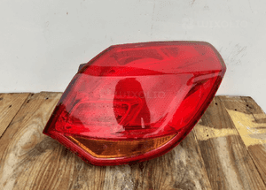 OPEL ASTRA J HB LAMPA TYŁ TYLNA PRAWA 1