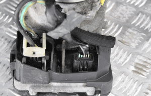 Citroen C4 Picasso pompa wspomagania elektryczna 9673535880 4