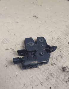 Renault Megane III Zamek Klapy Bagażnika 846300003R 4