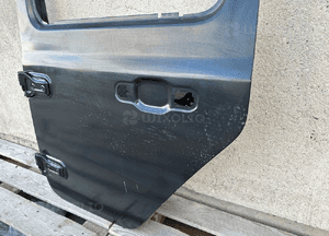 Drzwi tyl tylne lewe jeep wrangler jl 2017- bardzo ladne 3