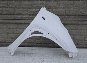 Błotnik prawy przód toyota aygo x 22-24 1