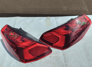 Lampa prawa lewa tył tylna audi A3 8Y w błotnik 1