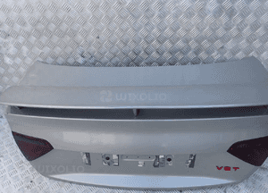 Klapa tył spoiler audi A4 B8 sedan radom 2
