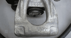 Zacisk hamulcowy lewy tył Qashqai J11 X-Trail T32 2