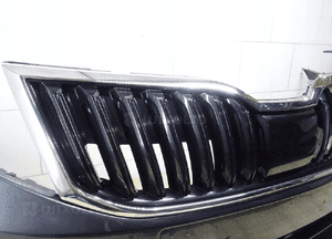 Skoda Octavia 3 III LIFT 17- Zderzak przód 5E0807221N 7