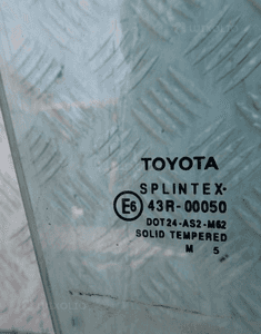 Szyba drzwi prawy przod toyota T25 *5 radom 3