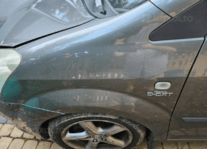 Toyota Corolla Verso Błotnik przód przedni  lewy 1C3 1