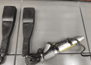 Bmw X5 E70 napinacz pirotechniczny prawy przód zapinka pas sprawny oryginał 2