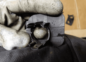 Koszyk mocowanie czujnika PDC przód BMW M5 G30 F90 8065327 3