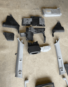 mitsubishi pajero IV 2010r v90 osłona słupek plastik uchwyt napoje rączka słoneczniki 5