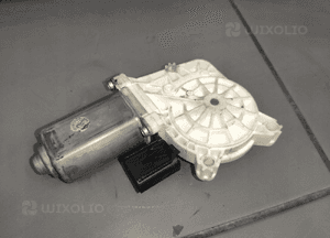 DODGE NITRO 2.8 CRD SILNICZEK SZYBY LEWY PRZÓD PRZEDNI ORYGINAŁ BDB 5