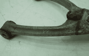 WAHACZ PRZOD PRAWY GORNY MASERATI 3200GT 98 6