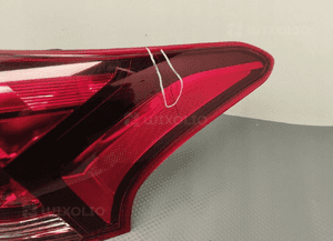 OUTLANDER III LAMPA PRAWA TYŁ LIFT 4