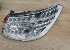 MERCEDES E 207 lampa prawa LED OK