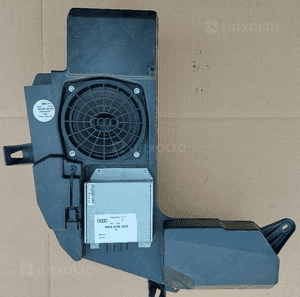 Audi A4 B6 glosnik tuba z bagaznika kombi 02-05 1