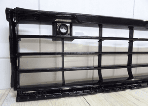 Vw golf 8 r-line 2023 kratka zderzaka 5h0853677H 2