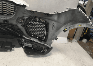 Jaguar e-pace X540 lift r dynamic zderzak przód przedni 4XPDC radar grill kamera halogeny znaczek 15