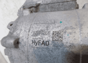 Volvo XC40 1.5 plug-in hybrid silnik elektryczny 32257268 7