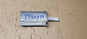 Ogranicznik drzwi lewy tył tylny Mercedes W124 1