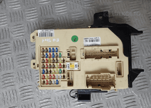 SKRZYNKA BSI KIA CARENS IV 14R 1.7CRDI 91950-A4610 1