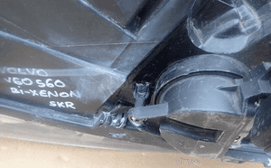 Lampa prawa bi xenon skrętny volvo V60 S60 fl 13- 3